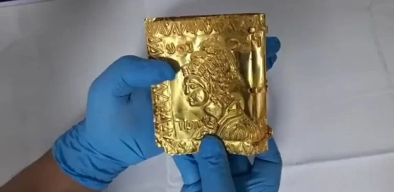 Erzincanda ibranice yazılı saf altın sayfalı kitap ele geçirildi