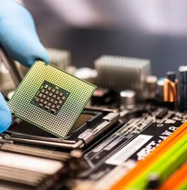 İngiltere, çip üretimine 1 milyar sterlin yatırım yapacak