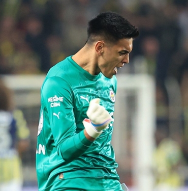 İrfan Can Eğribayat