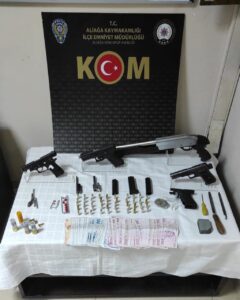 İzmir Polisinden Silah Satıcısına Darbe