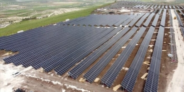 Türkiyenin güneş enerjisi kurulu gücü 10 bin megavatı aştı