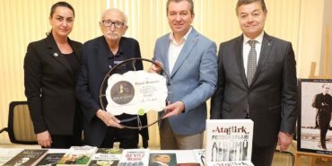 Hanri Benazus koleksiyonundan Atatürk ve Cumhuriyet Fotoğrafları Sergisi