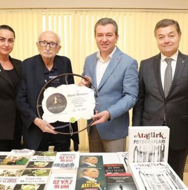 Hanri Benazus koleksiyonundan Atatürk ve Cumhuriyet Fotoğrafları Sergisi