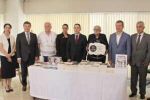Hanri Benazus koleksiyonundan Atatürk ve Cumhuriyet Fotoğrafları Sergisi -4