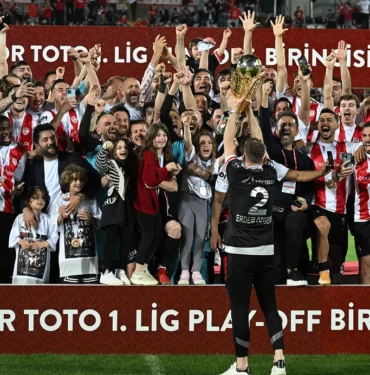 son-dakika-super-lige-yukselen-son-takim-pendikspor-oldu-tzu6