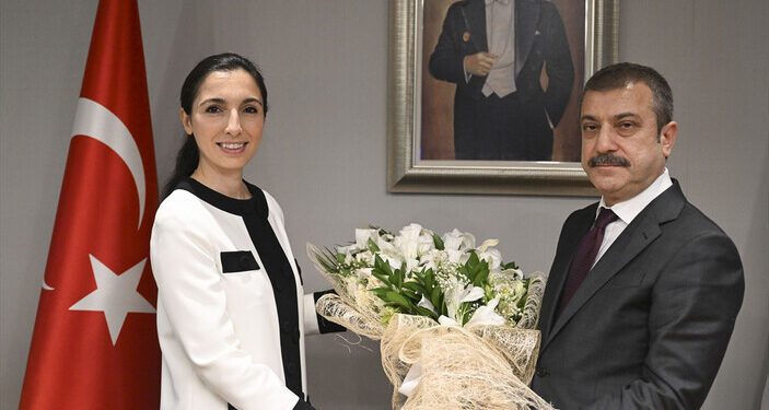 TCMB Başkanı Hafize Gaye Erkan'dan ilk mesaj 6 tcmb-baskani-hafize-gaye-erkandan-ilk-mesaj_32f53986