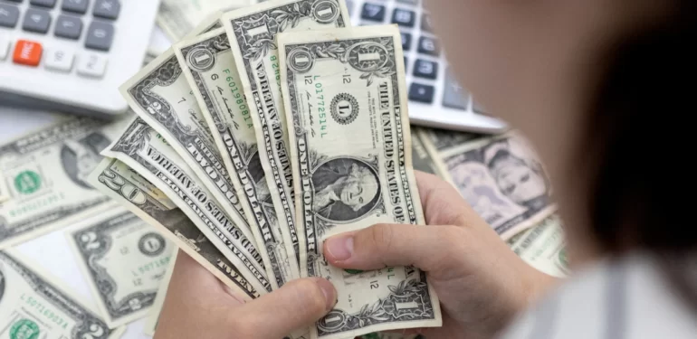 24-temmuz-dolar-kac-lira-euro-ne-kadar-oldu-XK9N