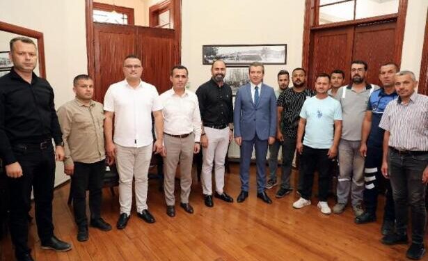 Bergama Belediyesi'nde işçilerin maaşına zam kararı