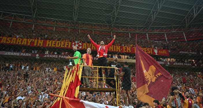 hakim-ziyech-transfer-tanitiminin-perde-arkasi_1c3c6875.jpg