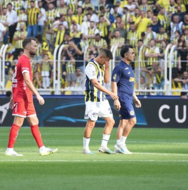 cengiz-underin-sakatlik-durumu-belli-oldu-fenerbahceye-kotu-haber_80fd8107__w1200xh1040.jpg