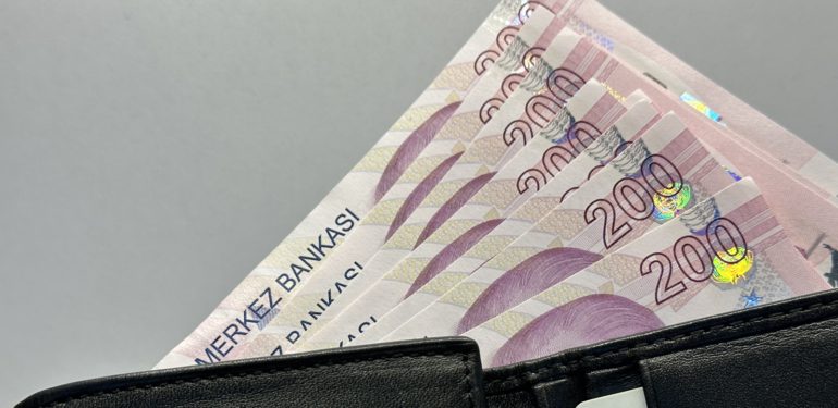 emekli-olamayanlar-2024u-beklesin-yeni-sistem-geliyor-detaylar-belli-oldu-ry5r.jpg