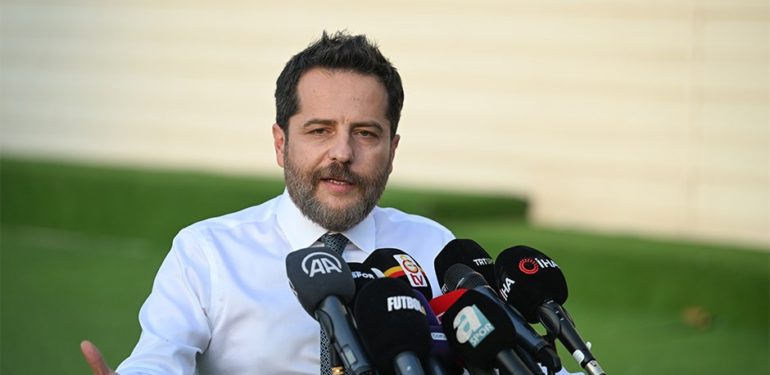 Erden Timur'dan transfer açıklaması 11 f74c69d238524178a48f93f50fd3eb89.jpg