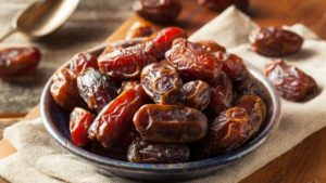 gunde-3-tane-hurma-yiyin-bakin-neler-oluyor-etkisi-inanilmaz_1e929302.jpg