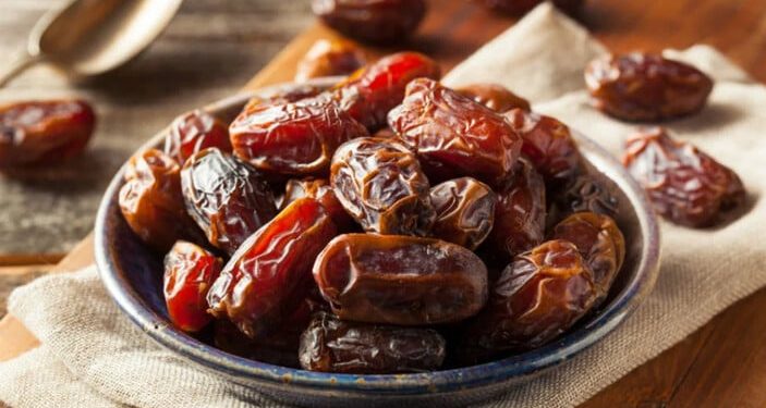 gunde-3-tane-hurma-yiyin-bakin-neler-oluyor-etkisi-inanilmaz_1e929302.jpg