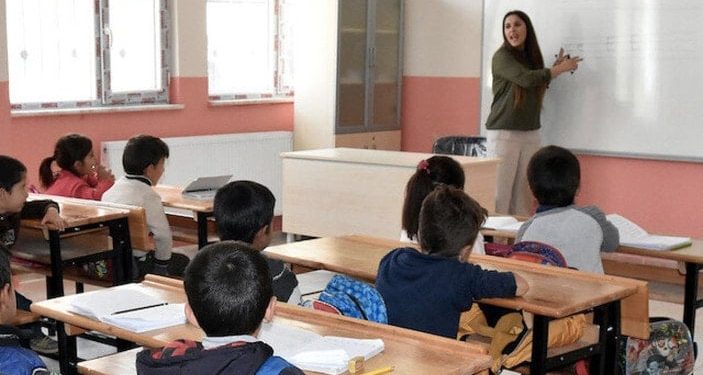 okullar-ne-zaman-kapanacak-ilk-ara-tatil-ne-zaman-20232024-tatil-tarihl_d7d7e450__w1200xh673.jpg