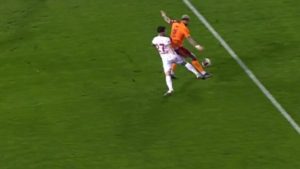 tartisma-konusu-olan-mauro-icardinin-penalti-pozisyonunu-eski-hakemler_42a0b959.jpg