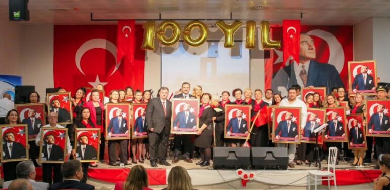 Kinikta-Cumhuriyetin-100uncu-yili-5-gun-kutlandi-317935_news_big