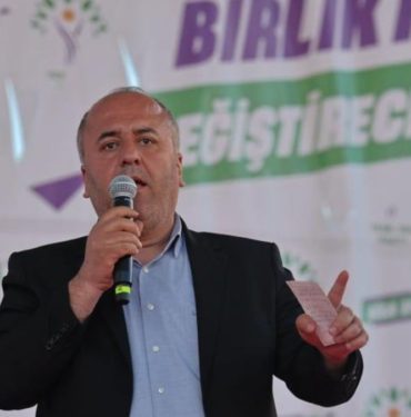 HDP, DBP ve Türkiye İşçi Partisi'nden ortak açıklama: Abdullah Öcalan'ı serbest bırakın 7 hdp-dbp-ve-turkiye-isci-partisinden-ortak-aciklama-abdullah-ocala_92038167__w1200xh675.jpg