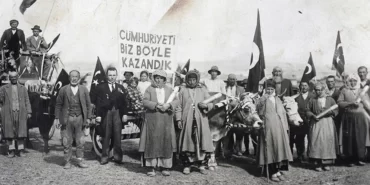 tarihe-damga-vuran-fotografinin-hikayesi-cumhuriyeti-biz-boyle-kazandik-eqmn