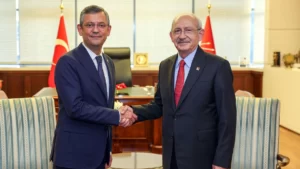 chpde-devir-teslim-toreni-kilicdaroglu-ve-ozelden-aciklamalar-xhae