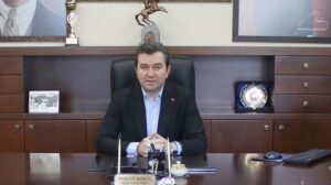 baskan-kostu-dan-18kardes-sehire-yeni-yil-tebrigi