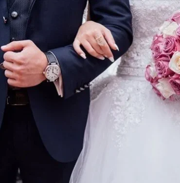 AYM'nin kararı yürürlükte Evli kadınlar kendi soyadlarını kullanabilecek