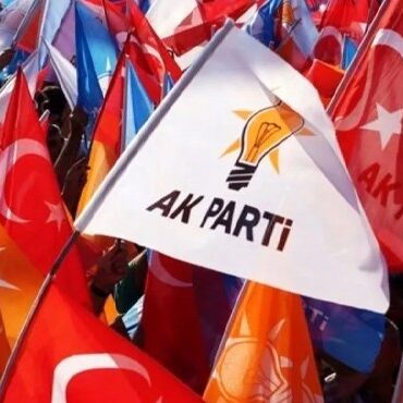 ak-parti-izmir-de-30-ilcenin-adaylari-belli-oldu