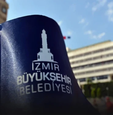 izmir-buyuksehir-bayrak.webp