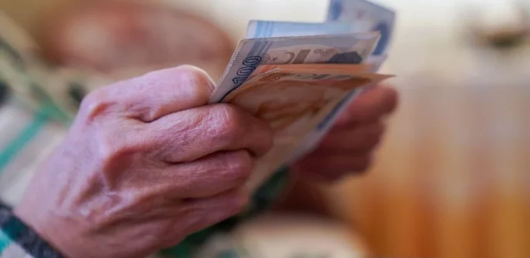 lQFk9t5t10-vuWYOQtYbGA