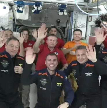 qRAojM5HqkGOAbkKS_mA5A