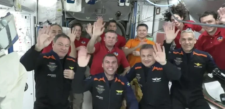 qRAojM5HqkGOAbkKS_mA5A