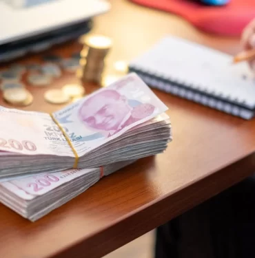 -RRbxeWmHkGDFAzTr2wcYQ