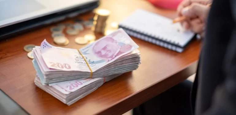 Kredi faizlerinde sert yükseliş 1 -RRbxeWmHkGDFAzTr2wcYQ