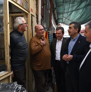 bakan-tekin-ak-parti-bergama-secim