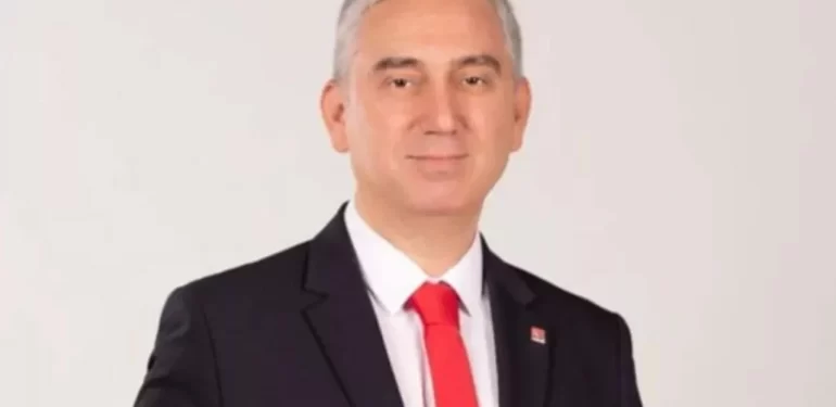 Bergama Belediye Başkanı Tanju Çelik kimdir? 1 tanju-celik-kimdir