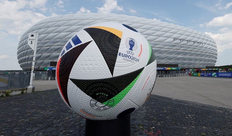 12d61caf77d7467d871b6912e8829725