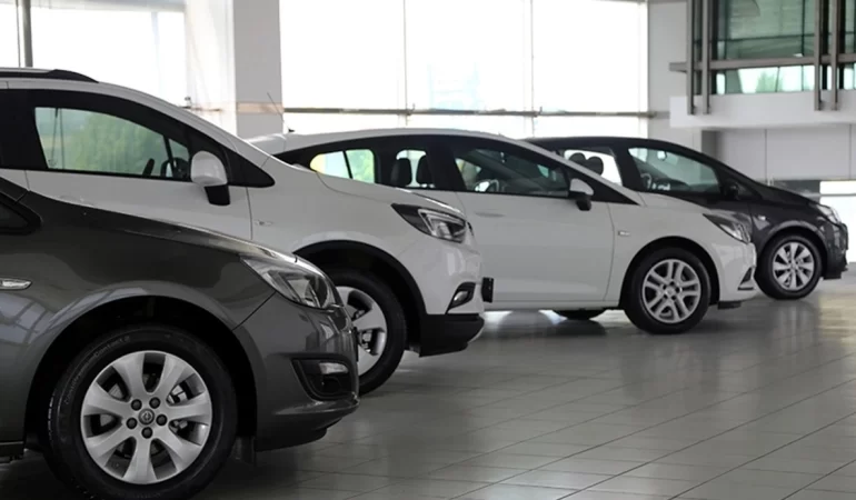 sifir-araclarda-genel-guvenlik-yonetmeligi-ertelendi-otomobil-fiyatlarina-zam-mi-gelecek-hh