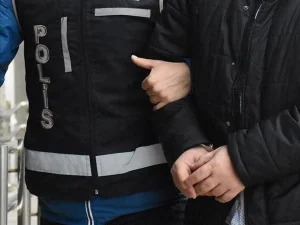 25 Yıl Hapis Cezası İle Aranan Poşet Cinayetinin Firarisi Bergamada Yakalandı