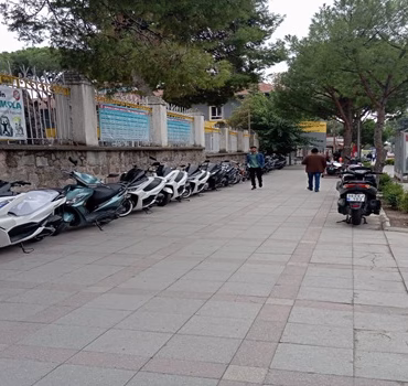 Bergama’da motosikletler kaldırımlardan kaldırılacak mı